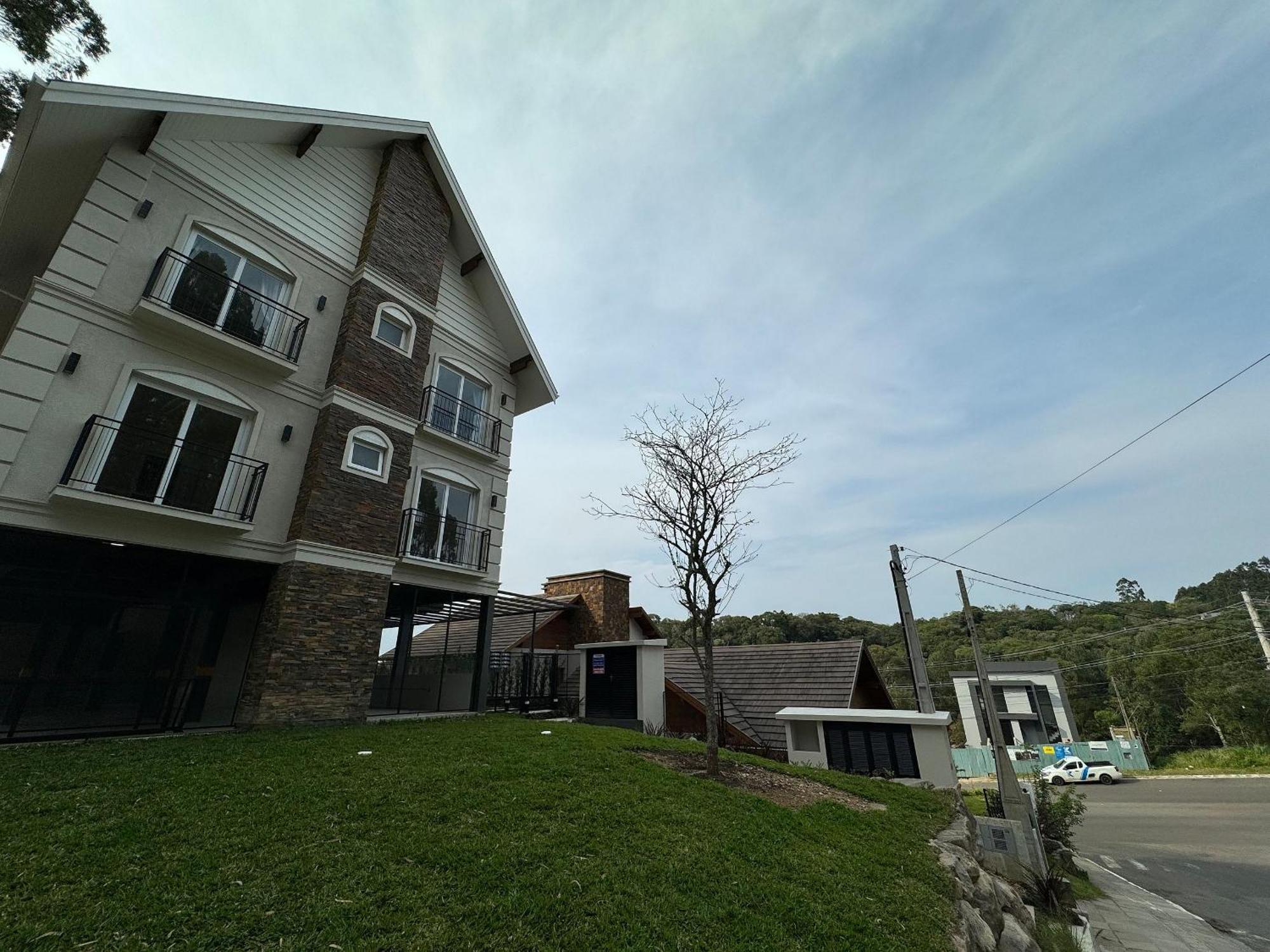 Ipe Amarelo 101 - Ape Novo Gramado Prox Lago Negro Exterior foto